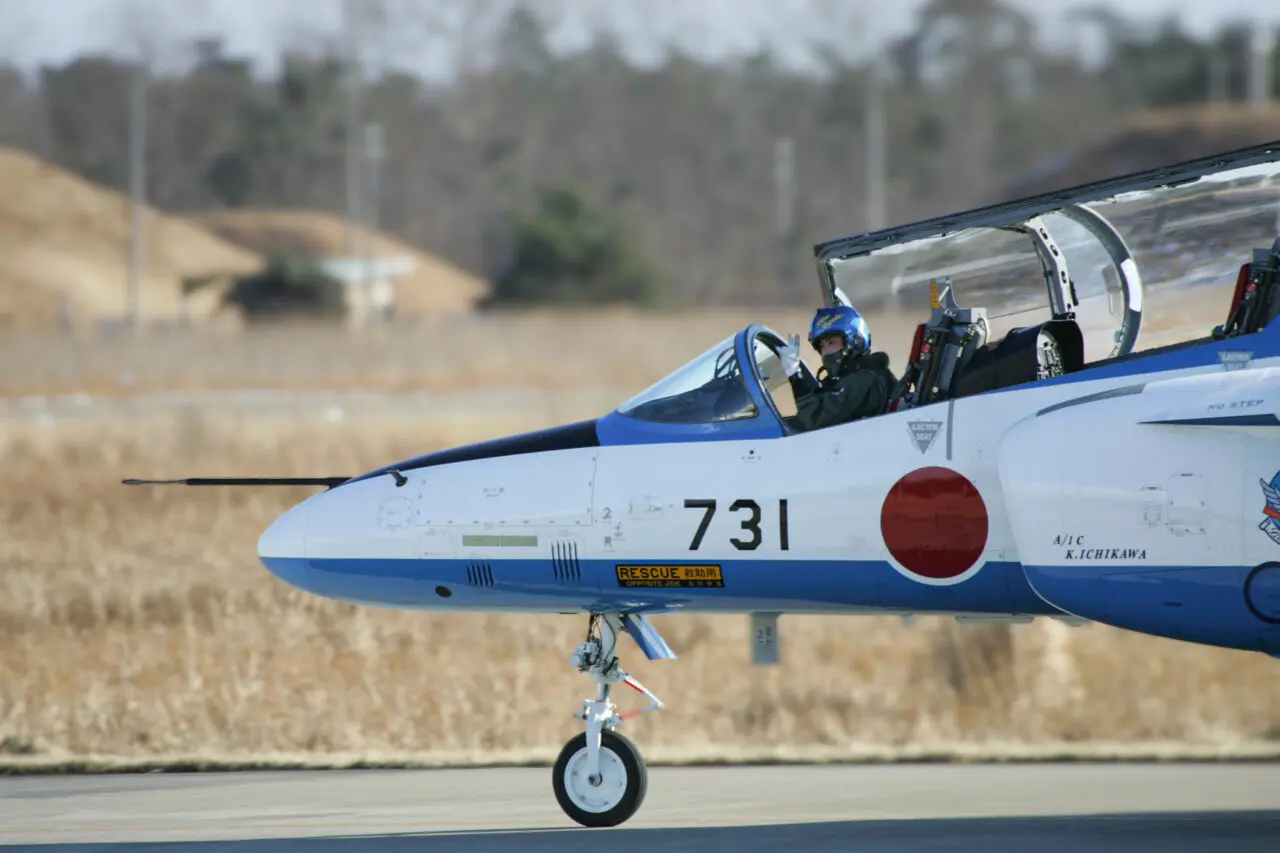 ブルーインパルス 機体 クラウドファンディング
