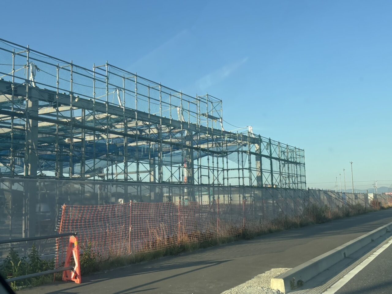 薬王堂の建設中