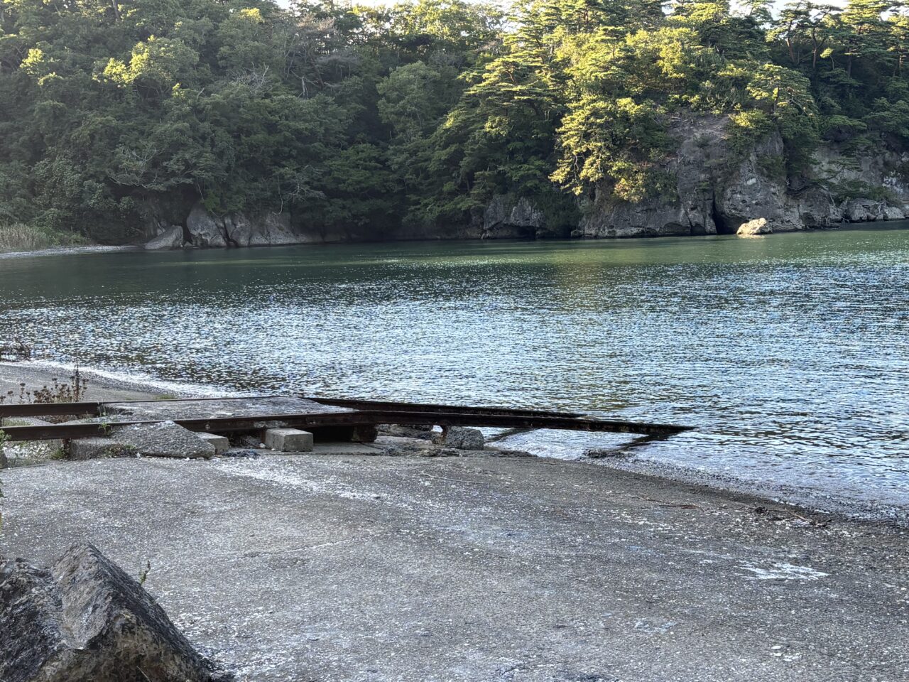 鮫ヶ浦の海