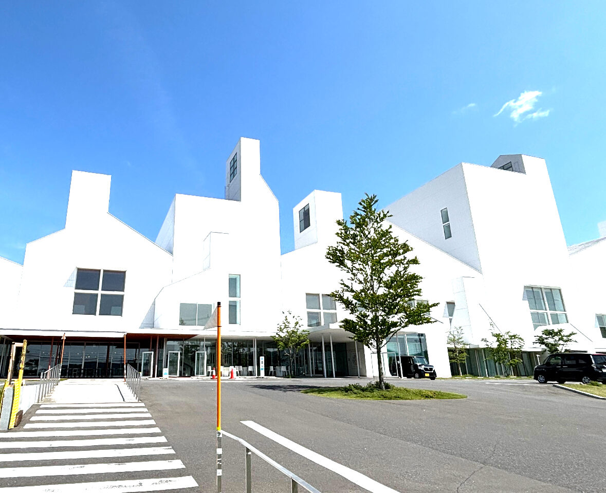 マルホンまきあーとテラス