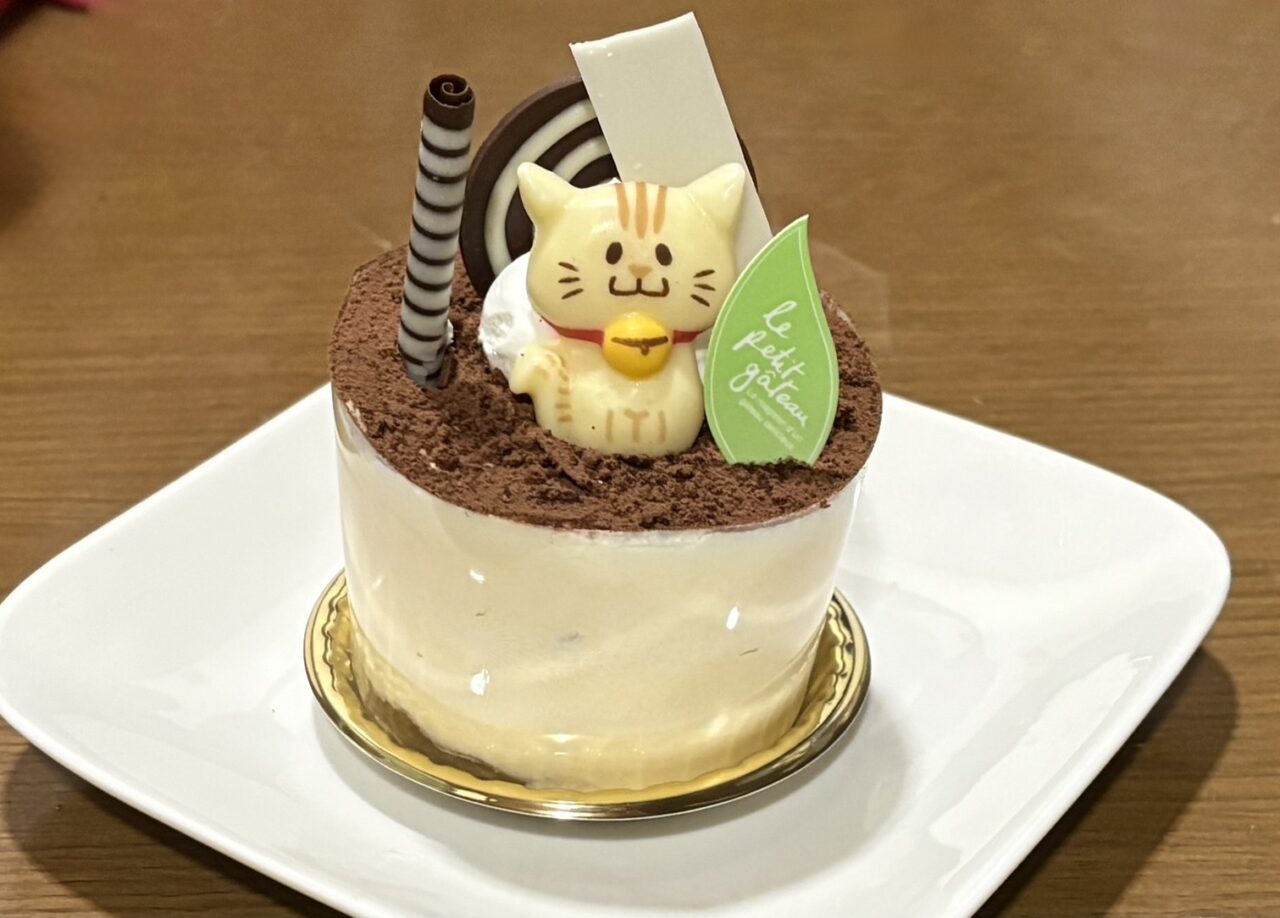 お菓子の国パンジー　ケーキ