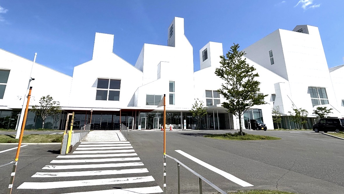 マルホンまきあーとテラス